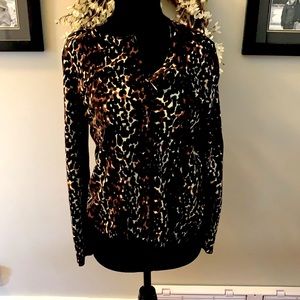 Adorable leopard print cardigan.